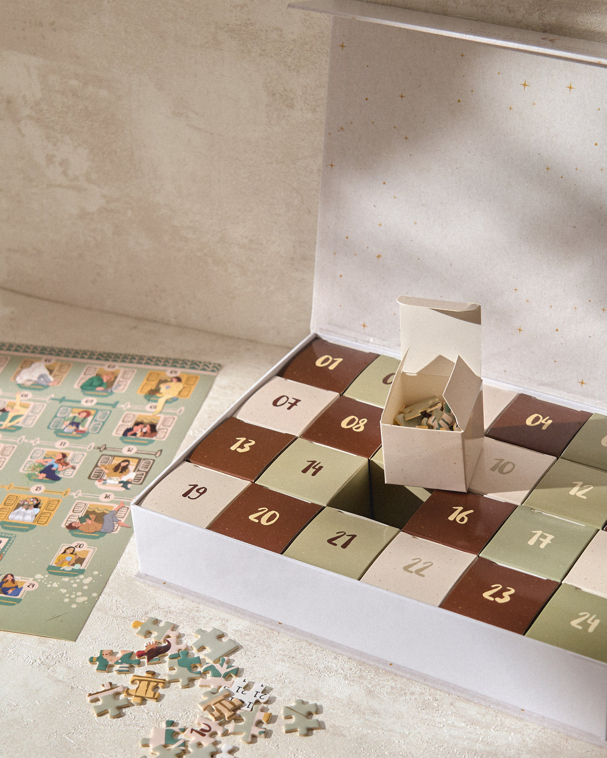 Calendario de adviento puzzle lluquiiiiii con 24 cajitas numeradas